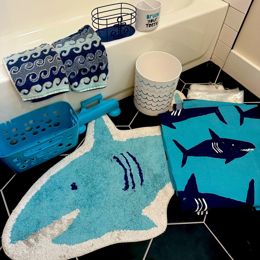 Shark Bathroom Set